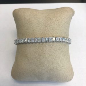 Radiant Cut Diamond Tennis Bracelet in 18k White Gold BRACELET Bailey's Fine Jewelry