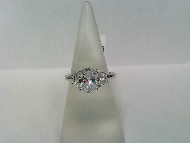 Three Stone Oval with Halfmoons Engagement Ring Setting